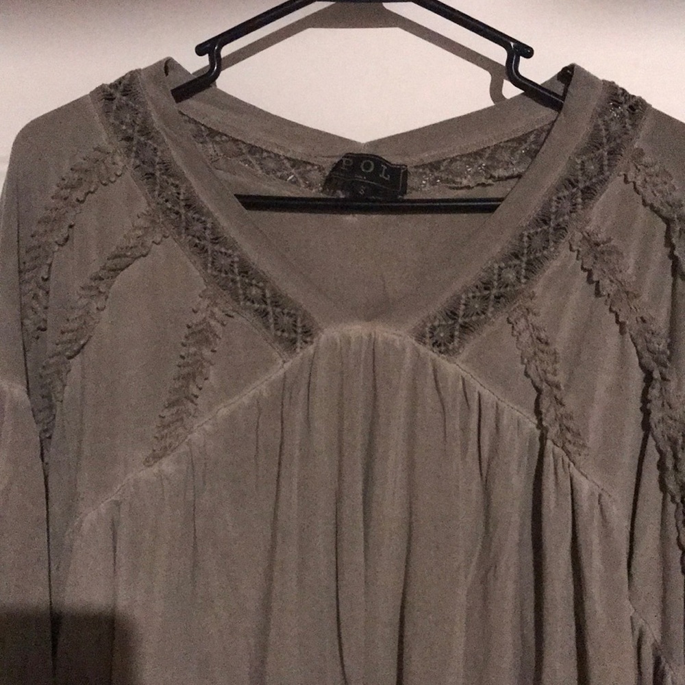Blouse - Picture 2 of 4